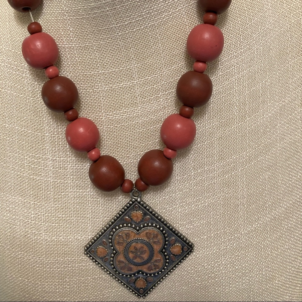 Necklace - Costume jewelry necklace.